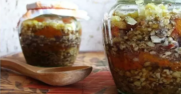 nut mixture with honey for effectiveness